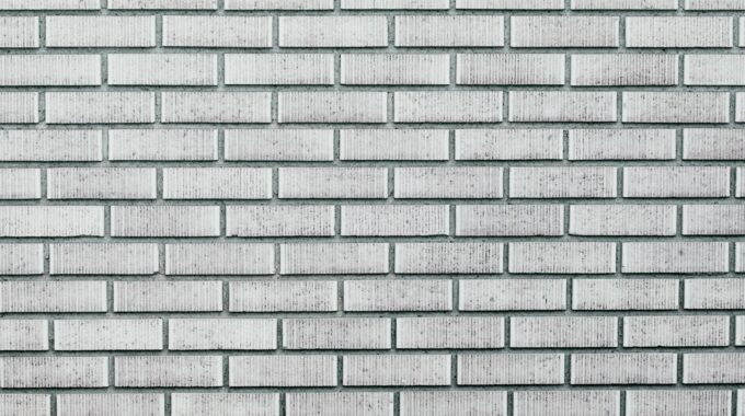 Why You Should Consider Hiring Tuckpointing Contractors for Your Masonry Projects