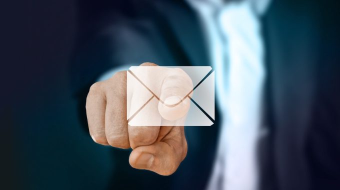 Why Mail Forwarding Services Are Essential for Modern Businesses